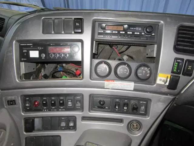 平成22年07月中古大型日産UDクオンの画像22