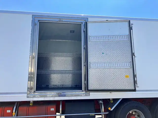 平成26年02月中古大型冷凍バン・ウィング日産UDクオンの画像20