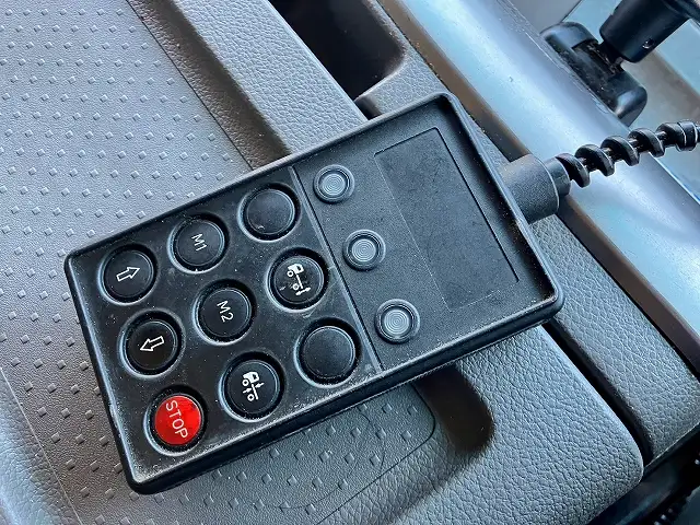 平成26年02月中古大型冷凍バン・ウィング日産UDクオンの画像51