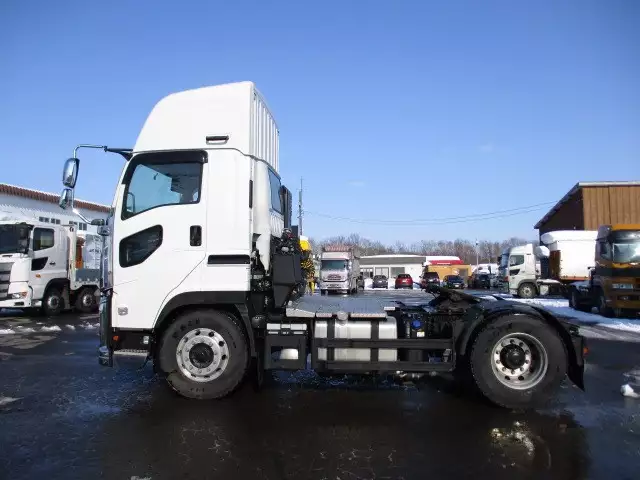 令和03年08月中古大型トラクタヘッドいすゞいすゞの画像8