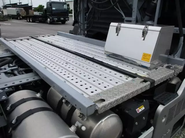 令和02年04月中古大型トラクタヘッド日野プロフィアの画像14