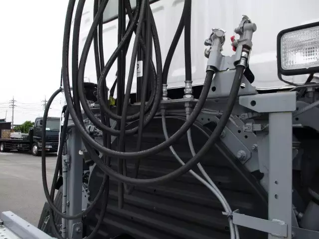 令和02年04月中古大型トラクタヘッド日野プロフィアの画像15