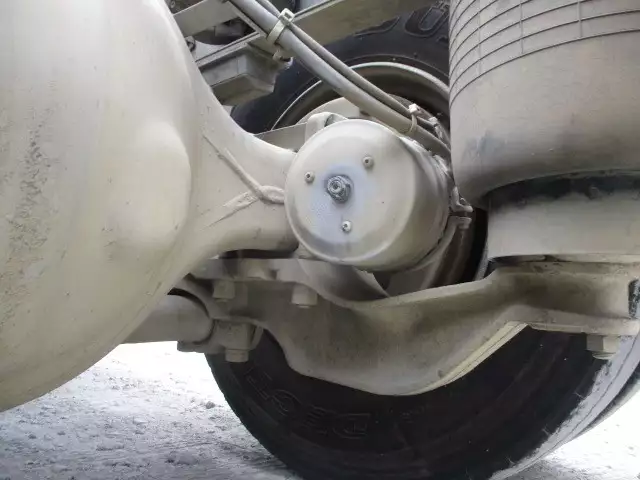 平成27年01月中古大型トラクタヘッド日産UDクオンの画像15