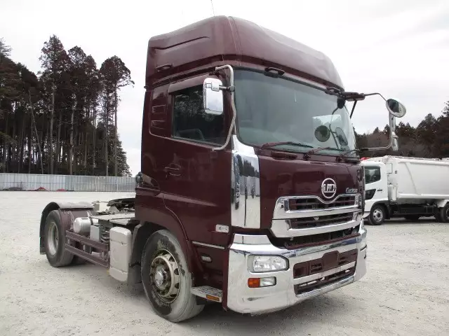 平成27年01月中古大型トラクタヘッド日産UDクオンの画像3