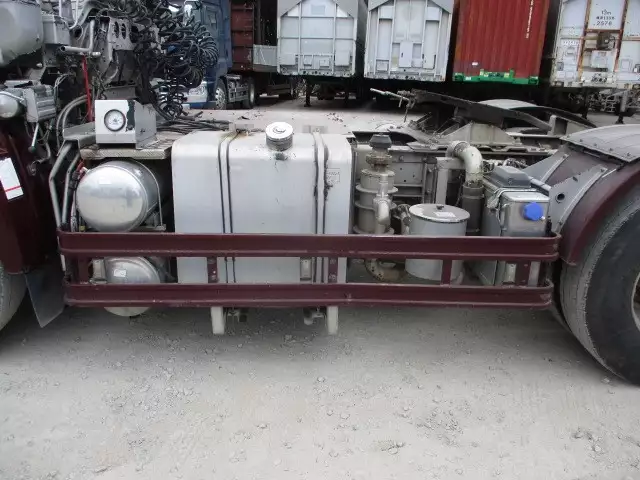 平成27年01月中古大型トラクタヘッド日産UDクオンの画像21