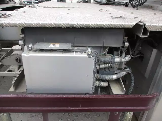 平成27年01月中古大型トラクタヘッド日産UDクオンの画像29