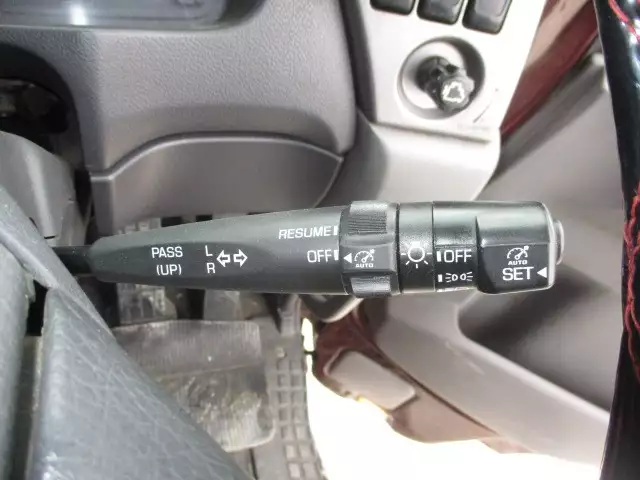 平成27年01月中古大型トラクタヘッド日産UDクオンの画像48