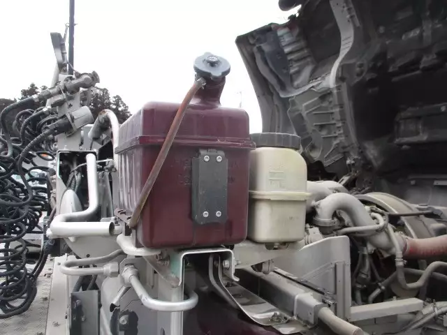 平成27年01月中古大型トラクタヘッド日産UDクオンの画像57