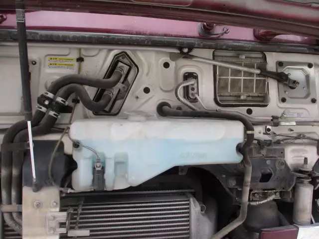 平成27年01月中古大型トラクタヘッド日産UDクオンの画像60