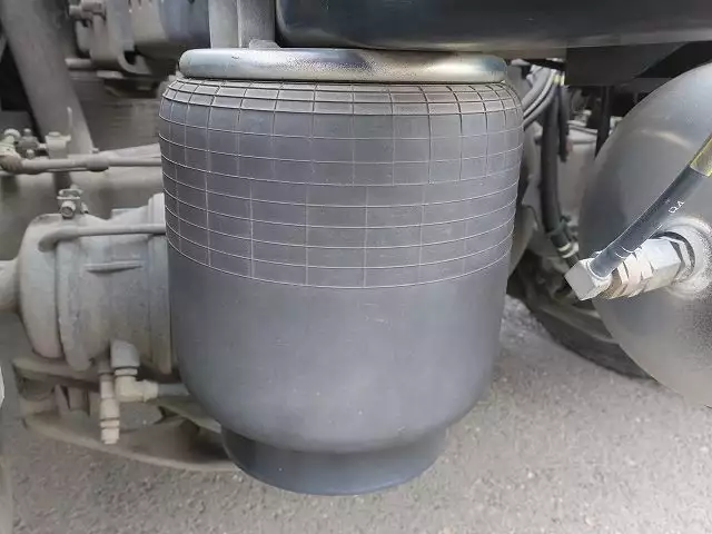 令和03年03月中古大型トラクタヘッド日野プロフィアの画像15