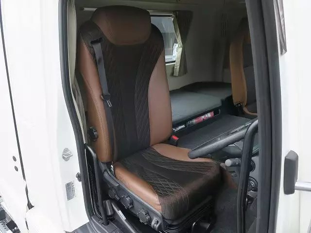 令和03年03月中古大型トラクタヘッド日野プロフィアの画像27