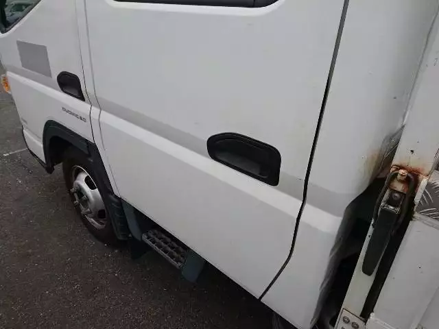 平成28年09月中古小型三菱ふそう三菱の画像13