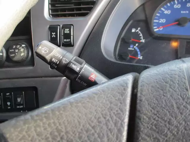 平成23年03月中古大型日産UDUDトラックスの画像44