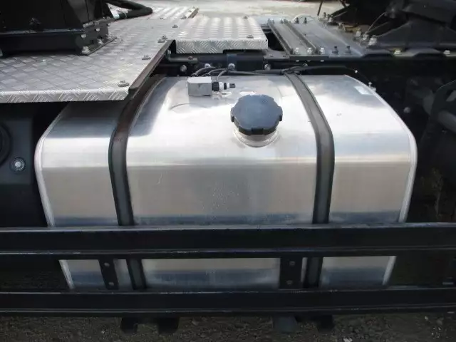 令和01年/平成31年12月中古その他トラクタヘッド日産UDクオンの画像28