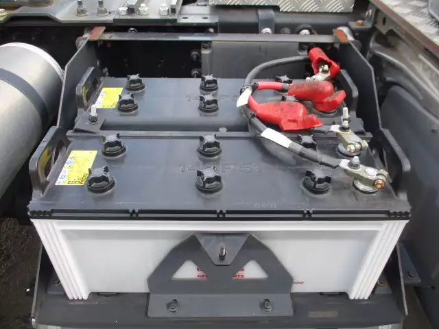 令和01年/平成31年12月中古その他トラクタヘッド日産UDクオンの画像30