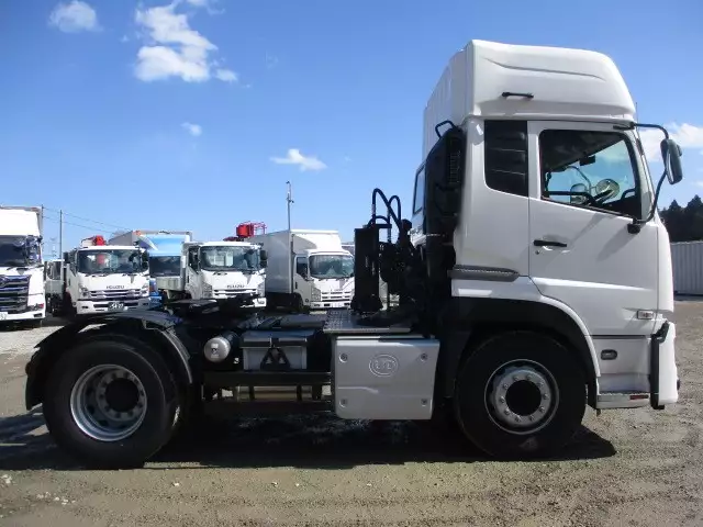 令和01年/平成31年12月中古その他トラクタヘッド日産UDクオンの画像4
