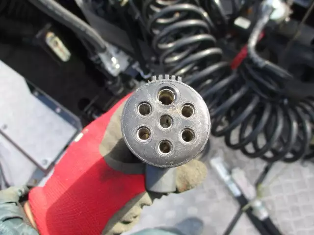 令和01年/平成31年12月中古その他トラクタヘッド日産UDクオンの画像32