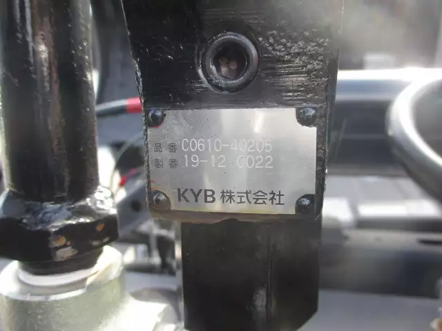 令和01年/平成31年12月中古その他トラクタヘッド日産UDクオンの画像35