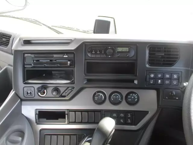 令和01年/平成31年12月中古その他トラクタヘッド日産UDクオンの画像43