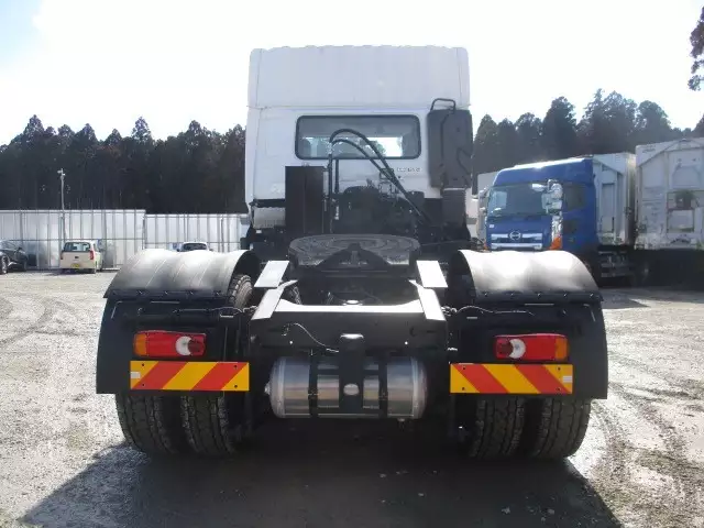 令和01年/平成31年12月中古その他トラクタヘッド日産UDクオンの画像6