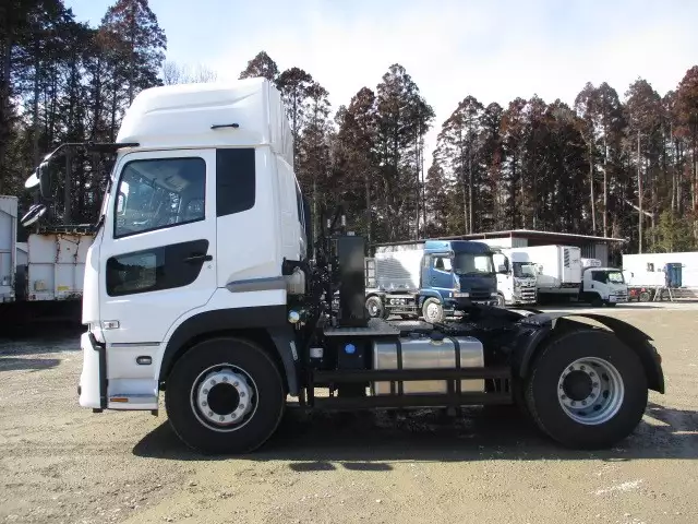 令和01年/平成31年12月中古その他トラクタヘッド日産UDクオンの画像8