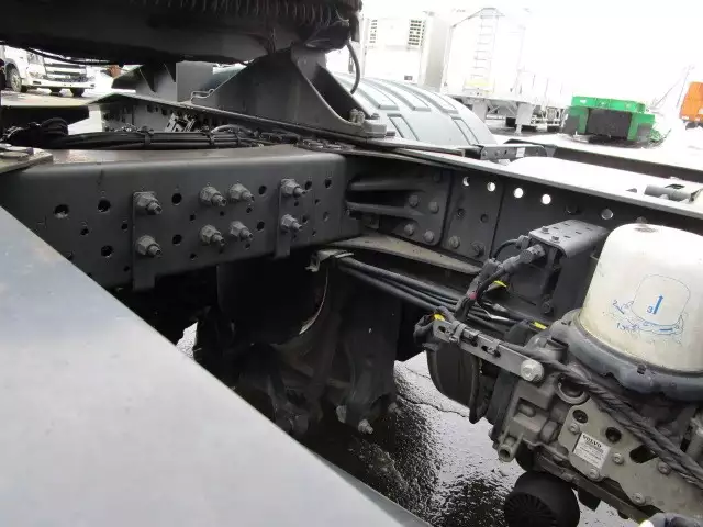 令和03年01月中古大型トラクタヘッドボルボボルボの画像13