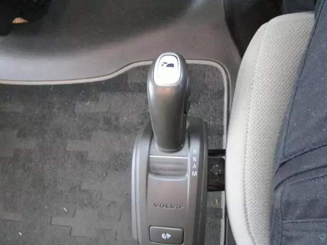 令和03年01月中古大型トラクタヘッドボルボボルボの画像24