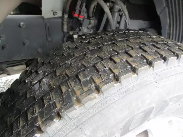 令和03年01月中古大型トラクタヘッドボルボボルボの画像8