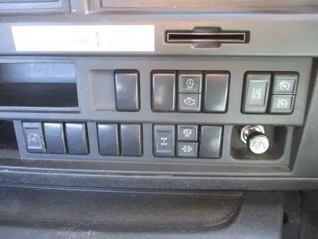 平成30年04月中古大型トラクタヘッドいすゞギガの画像50