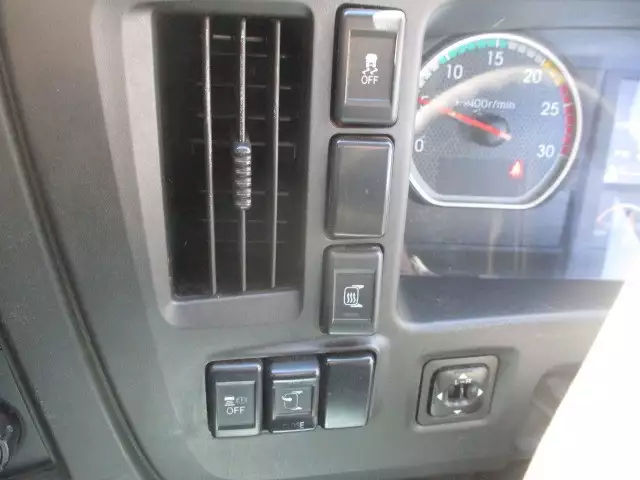 平成30年04月中古大型トラクタヘッドいすゞギガの画像51