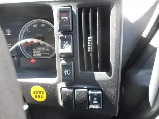 平成30年04月中古大型トラクタヘッドいすゞギガの画像52