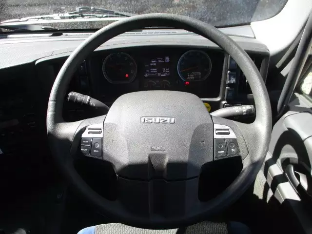 平成30年04月中古大型トラクタヘッドいすゞギガの画像54