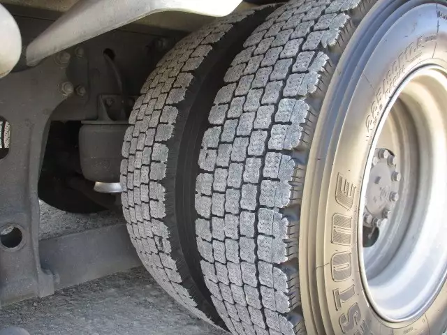 平成28年08月中古中型冷凍バン・ウィング日野レンジャーの画像13