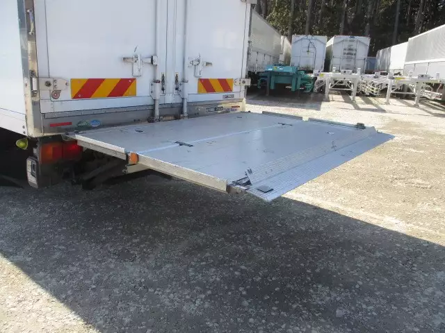 平成28年08月中古中型冷凍バン・ウィング日野レンジャーの画像35