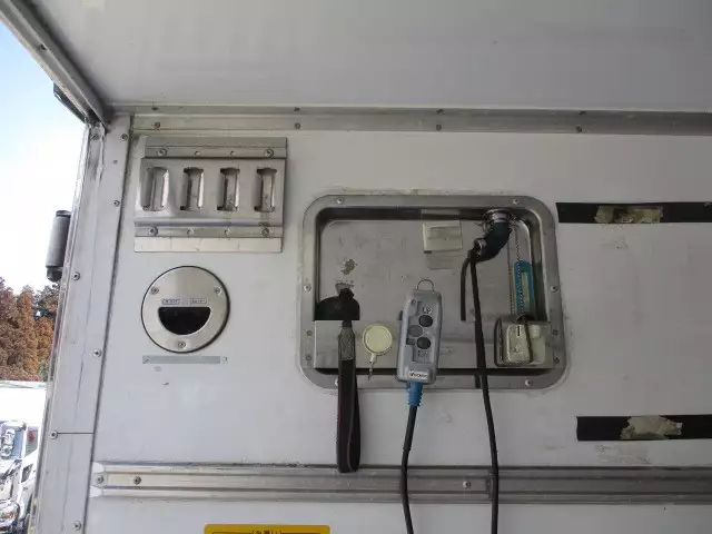 平成28年08月中古中型冷凍バン・ウィング日野レンジャーの画像43