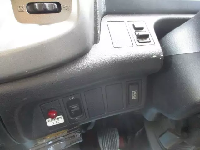 平成28年08月中古中型冷凍バン・ウィング日野レンジャーの画像53