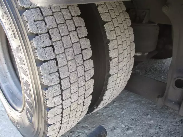 平成30年03月中古中型冷凍バン・ウィングいすゞフォワードの画像11