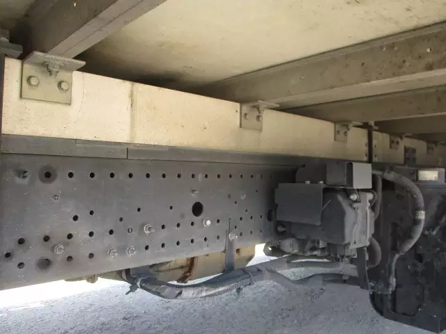 平成30年03月中古中型冷凍バン・ウィングいすゞフォワードの画像18