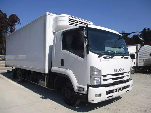 平成30年03月中古中型冷凍バン・ウィングいすゞフォワードの画像3