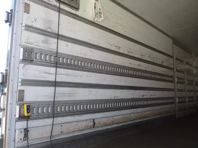 平成30年03月中古中型冷凍バン・ウィングいすゞフォワードの画像31