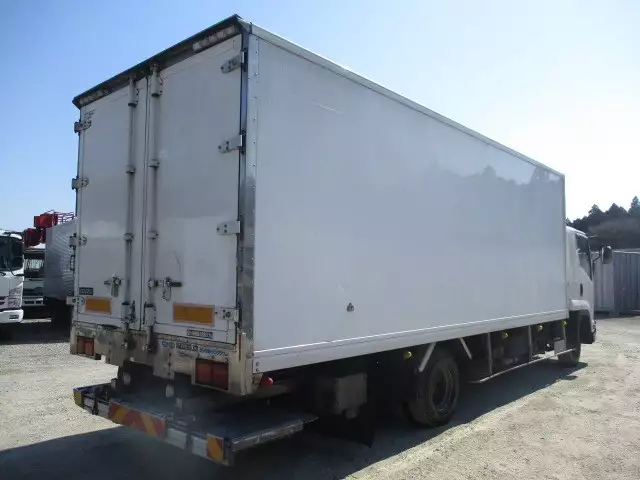 平成30年03月中古中型冷凍バン・ウィングいすゞフォワードの画像5