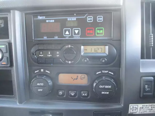 平成30年03月中古中型冷凍バン・ウィングいすゞフォワードの画像46