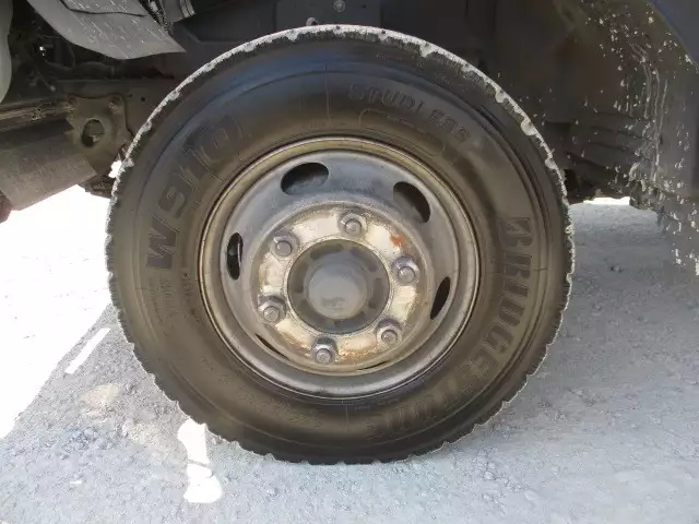 平成30年03月中古中型冷凍バン・ウィングいすゞフォワードの画像9