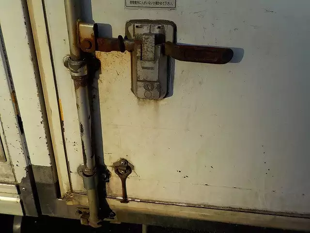 平成18年05月中古小型冷凍バン・ウィング三菱ふそう三菱の画像14