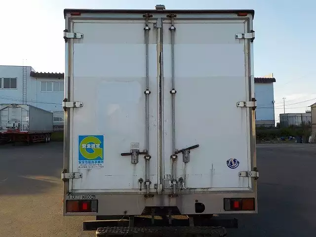 平成18年05月中古小型冷凍バン・ウィング三菱ふそう三菱の画像4