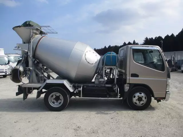 平成19年01月中古小型三菱ふそうキャンターの画像4