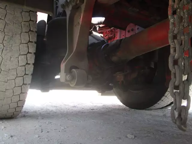 平成25年10月中古大型トラクタヘッド三菱ふそうスーパーグレートの画像16