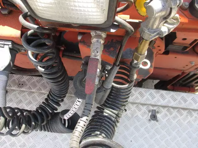 平成25年10月中古大型トラクタヘッド三菱ふそうスーパーグレートの画像30