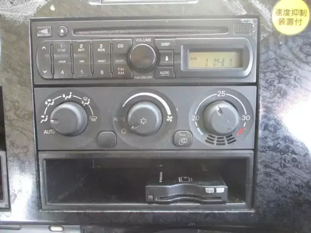 平成25年10月中古大型トラクタヘッド三菱ふそうスーパーグレートの画像41