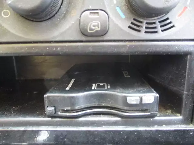 平成25年10月中古大型トラクタヘッド三菱ふそうスーパーグレートの画像42